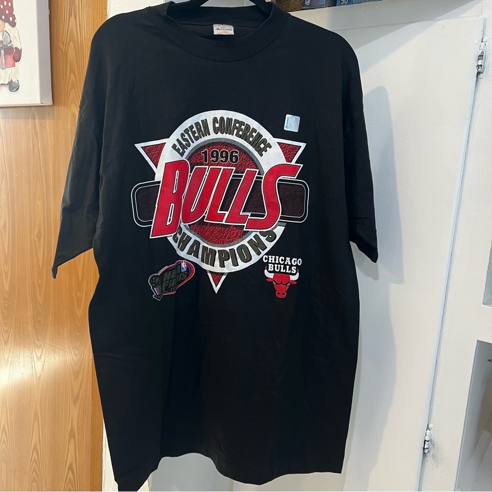 Vintage 1996 Chicago Bulls Eastern Conference Champions Black Graphic Tee